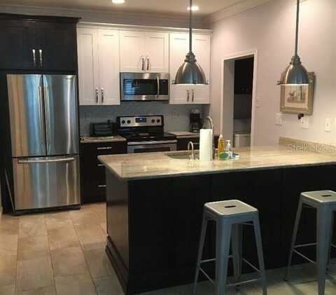 10764 70TH AVENUE, SEMINOLE, FL 33772