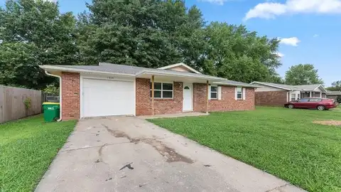 1006 Joye ST, Springdale, AR 72762