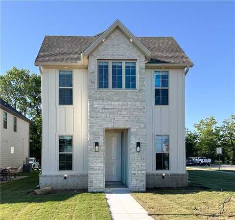 4473 W Bronco DR, Fayetteville, AR 72704