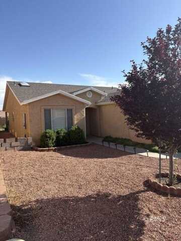461 Stone Cliff Dr, Page, AZ 86040