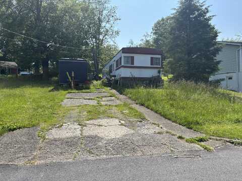 602 Shawnee Street, Roseto, PA 18013