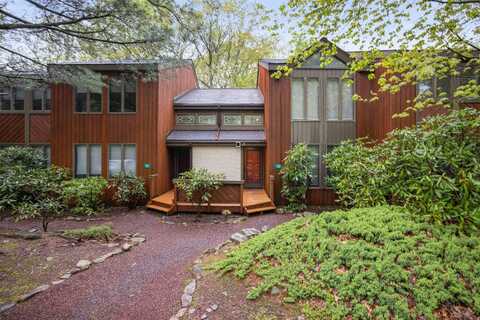 50 Doe Run, Lake Harmony, PA 18624