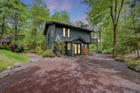 6206 Lakeview Drive, Pocono Pines, PA 18350
