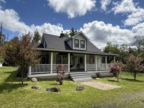 28 Old White Haven Lane, White Haven, PA 18661