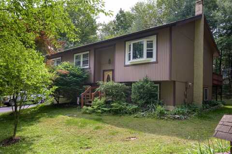 1412 Sherwood Forest Road, Saylorsburg, PA 18353