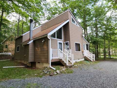 236 Chinook Cir, Pocono Lake, PA 18347