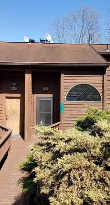 616 Mountain View Way, Bushkill, PA 18324