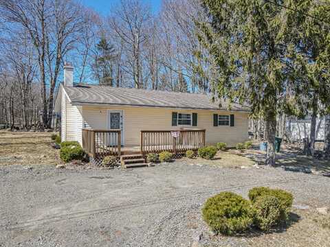 9148 Brandywine Drive, Tobyhanna, PA 18466