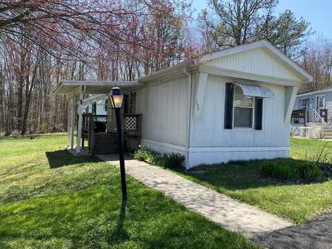 206 Creekside Manor Drive, Lehighton, PA 18235