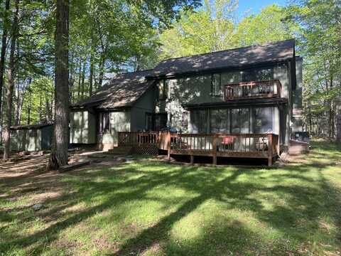 122 Sawmill Road, Pocono Lake, PA 18347