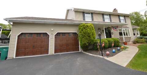 1618 Kickapoo Terrace, Effort, PA 18330
