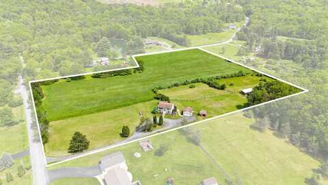 924 Hell Hollow Road, Kunkletown, PA 18058