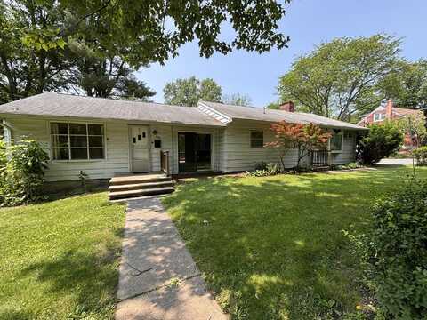 443 N 8th Street, Stroudsburg, PA 18360