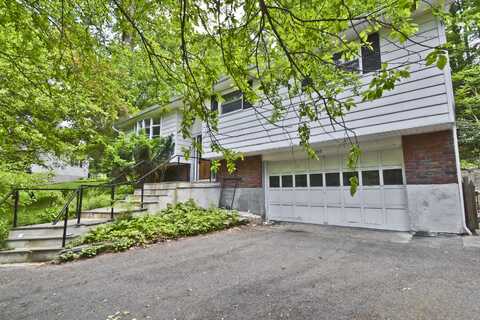 207 Shepard Avenue, Delaware Water Gap, PA 18327
