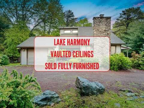 52 Hickory Road, Lake Harmony, PA 18624