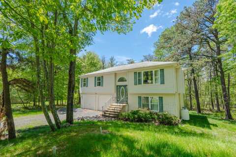 165 Stillwater Drive, Pocono Summit, PA 18346