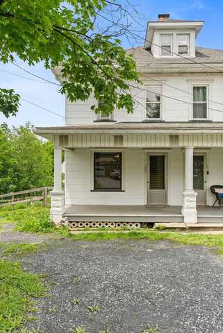 100 Mahoning Drive E, Lehighton, PA 18235
