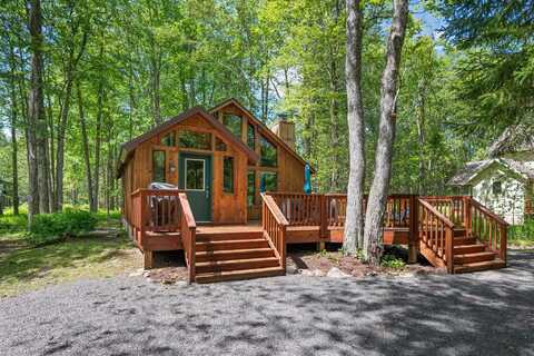 2107 Oak Road, Pocono Pines, PA 18350