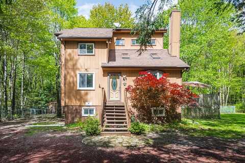 205 Victory Lane, Long Pond, PA 18334
