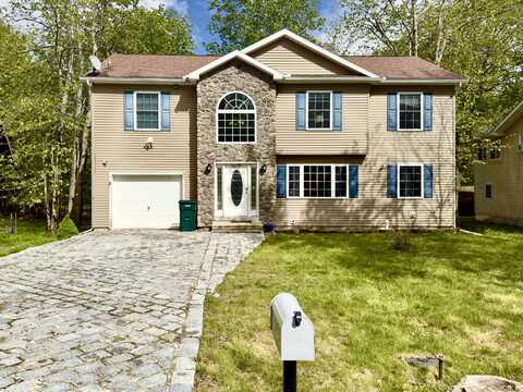 7075 Boulder Court, Tobyhanna, PA 18466