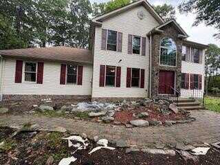 60 Arbutus Lane, East Stroudsburg, PA 18302