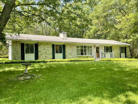 52 Westwood Drive, Gouldsboro, PA 18424