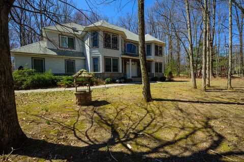 248 Whisperwood Court, Saylorsburg, PA 18353