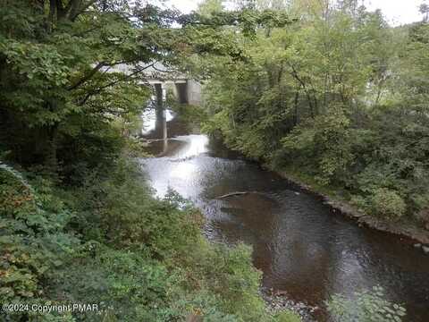 1797 Main Street, Honesdale, PA 18431