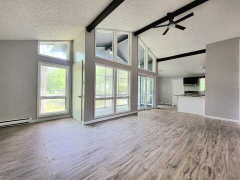 6522 RUNNYMEAD Lane, Tobyhanna, PA 18466