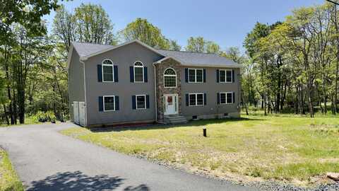 2292 Bismark Road, Blakeslee, PA 18610