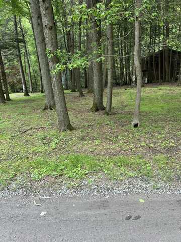 2118 Bridge Side Drive, East Stroudsburg, PA 18302