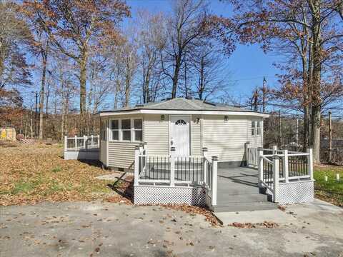 202 Palomino Place, Tobyhanna, PA 18466