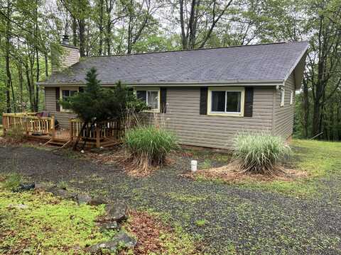 12 Chickadee Lane, Albrightsville, PA 18210
