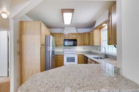 289 Towamensing Trail, Albrightsville, PA 18210