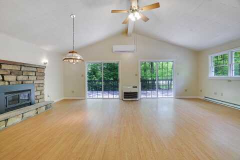 289 Towamensing Trail, Albrightsville, PA 18210