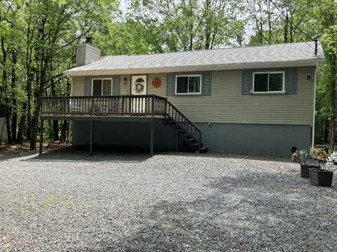 42 Hillcrest Drive, Albrightsville, PA 18210