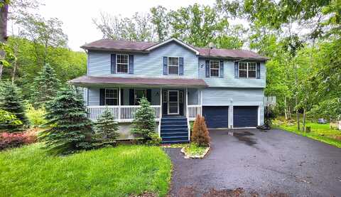405 Saunders Drive, Bushkill, PA 18324