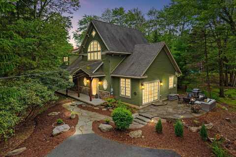 7 Red Oak Road, Lake Harmony, PA 18624