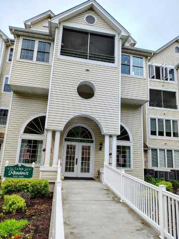 5 Village Circle, Stroudsburg, PA 18360
