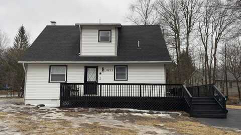 8277 Natures Drive, Tobyhanna, PA 18466