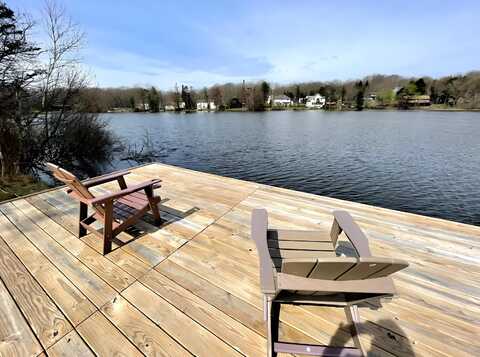 8 Shelly Lane, Mount Pocono, PA 18344