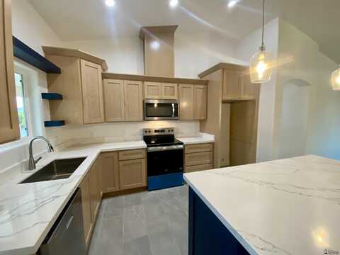 11752 S CASTLE DOME ST, Wellton, AZ 85356