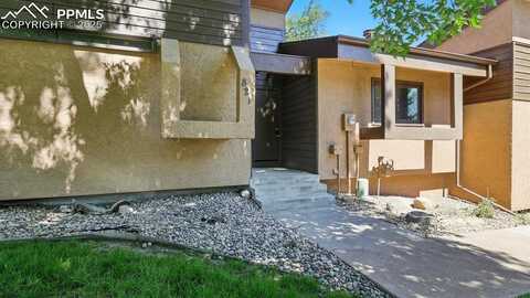 821 Pebblewood Drive, Colorado Springs, CO 80919