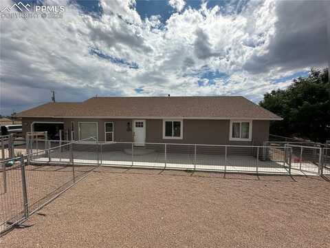 566 E Paradise Drive, Pueblo, CO 81007