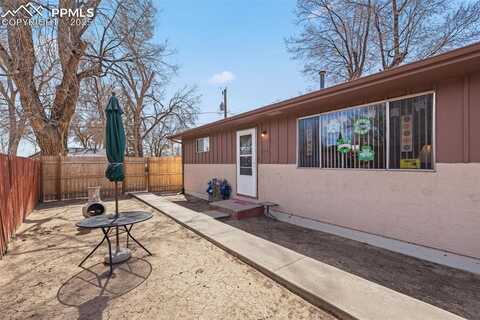 1112 W Mesa Avenue, Pueblo, CO 81004