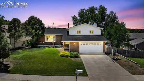 2227 Ptarmigan Lane, Colorado Springs, CO 80918