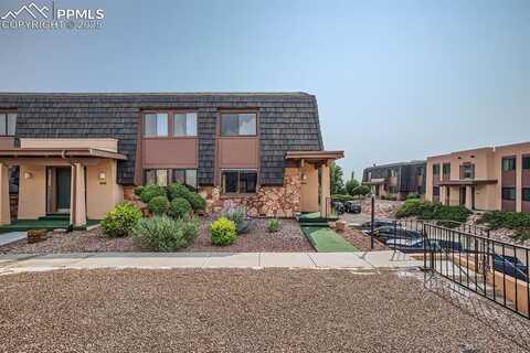 2913 Mesa Road, Colorado Springs, CO 80904