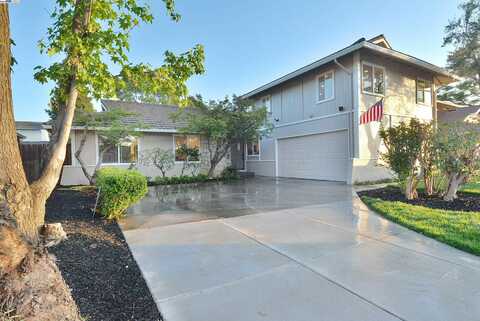 651 Brookfield Dr, Livermore, CA 94551