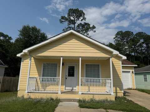 11619 Acorn Dr, Gulfport, MS 39503