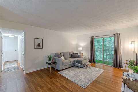 3135 Seven Pines Court #201, Atlanta, GA 30339